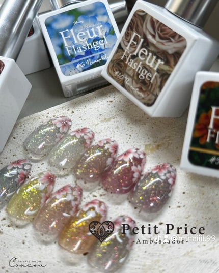 #ネイル,#ジェルネイル,#セルフネイル,#ニュアンスネイル,#マグネットネイル,#トレンドネイル,#フラッシュネイル,#フラワーネイルのネイルデザイン