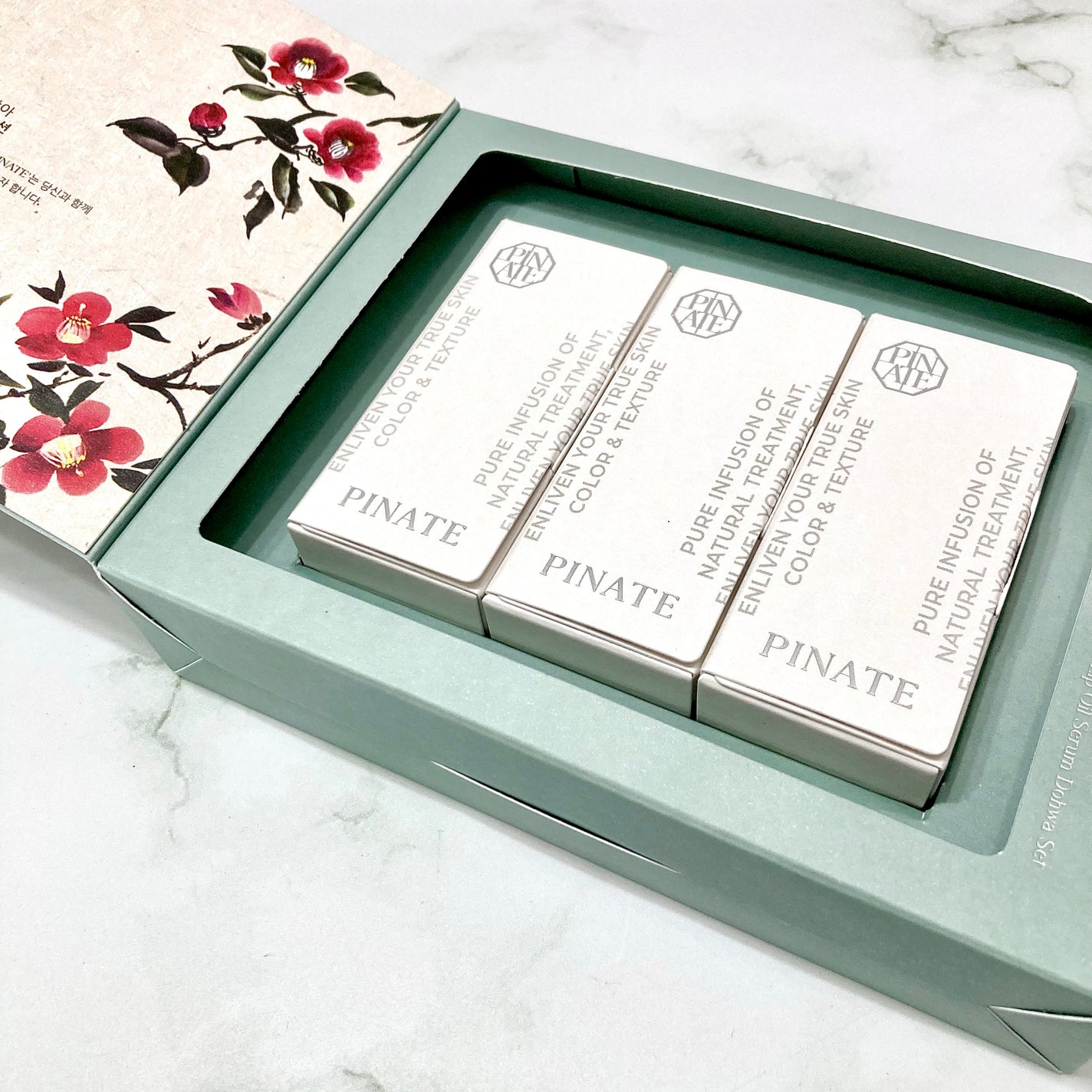 ナチュラルブルームリップオイルセラム 3色セット/PINATE/リップグロスを使ったクチコミ(6枚目)