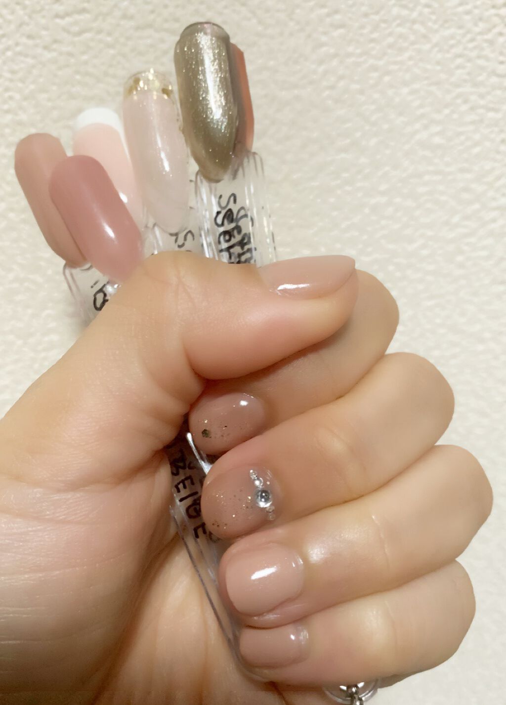 ジェルネイル ミルキーベージュ / セリア(Seria) | LIPS ジェルネイル ミルキーベージュ / セリア(Seria) | LIPS