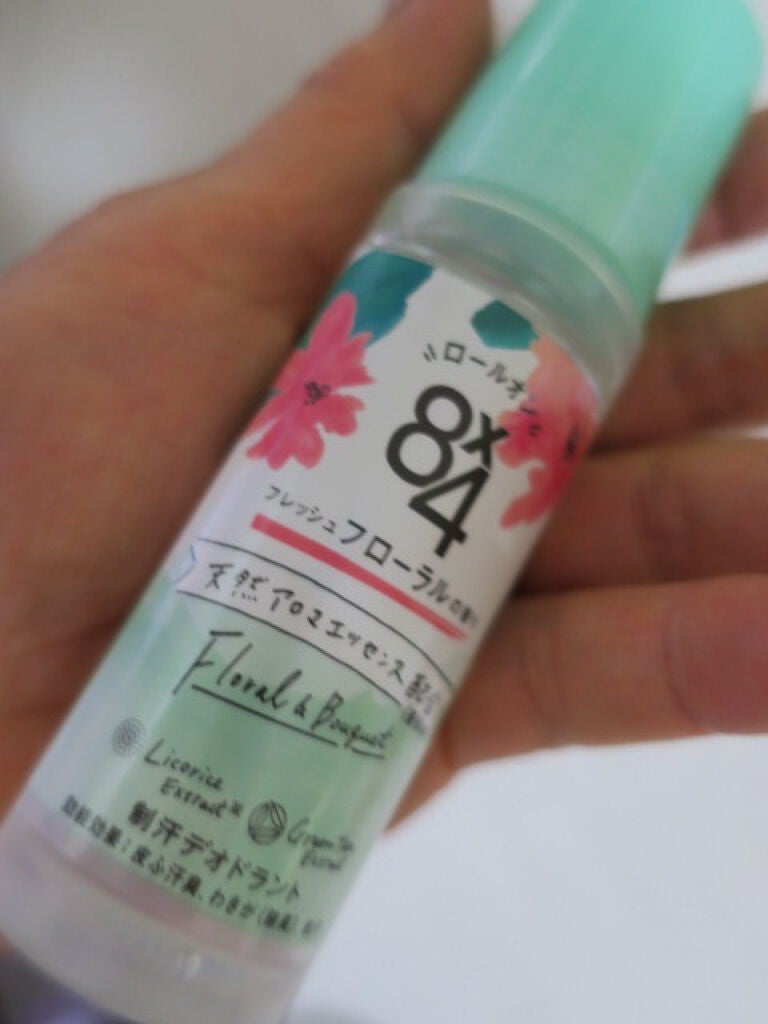 ロールオン フレッシュフローラルの香り/8x4/デオドラント・制汗剤を使ったクチコミ(3枚目)