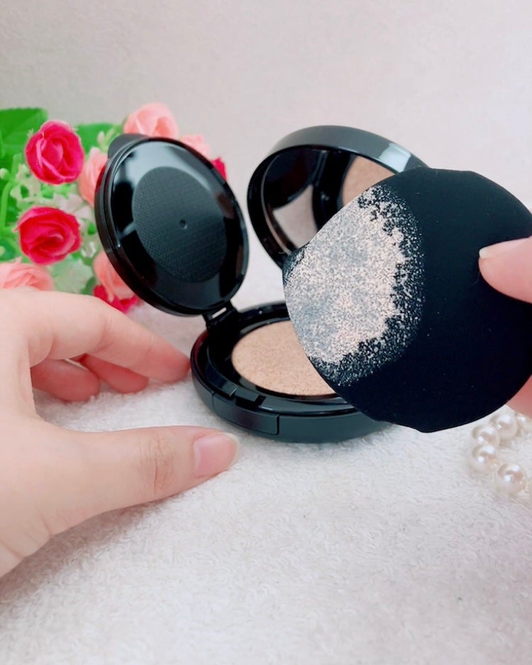 m/フォロバ100 on LIPS 「「レブロンカラーステイロングウェアUVクッションファンデーショ..」(2枚目)