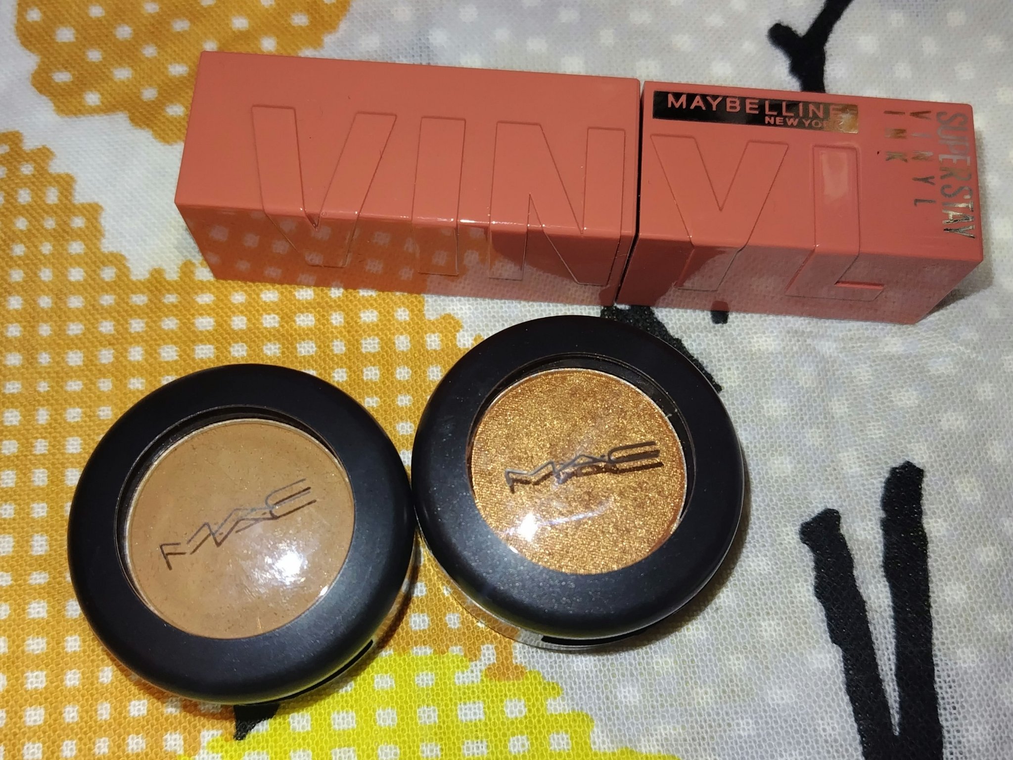 スモール アイシャドウ ジングル ボール ブロンズ/M・A・C/単色アイシャドウを使ったクチコミ（1枚目）