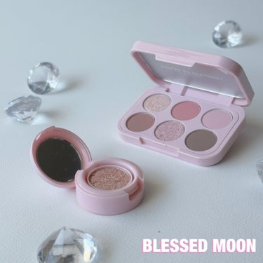 ミニライクアシャドウ/BLESSED MOON/パウダーアイシャドウを使ったクチコミ（1枚目）