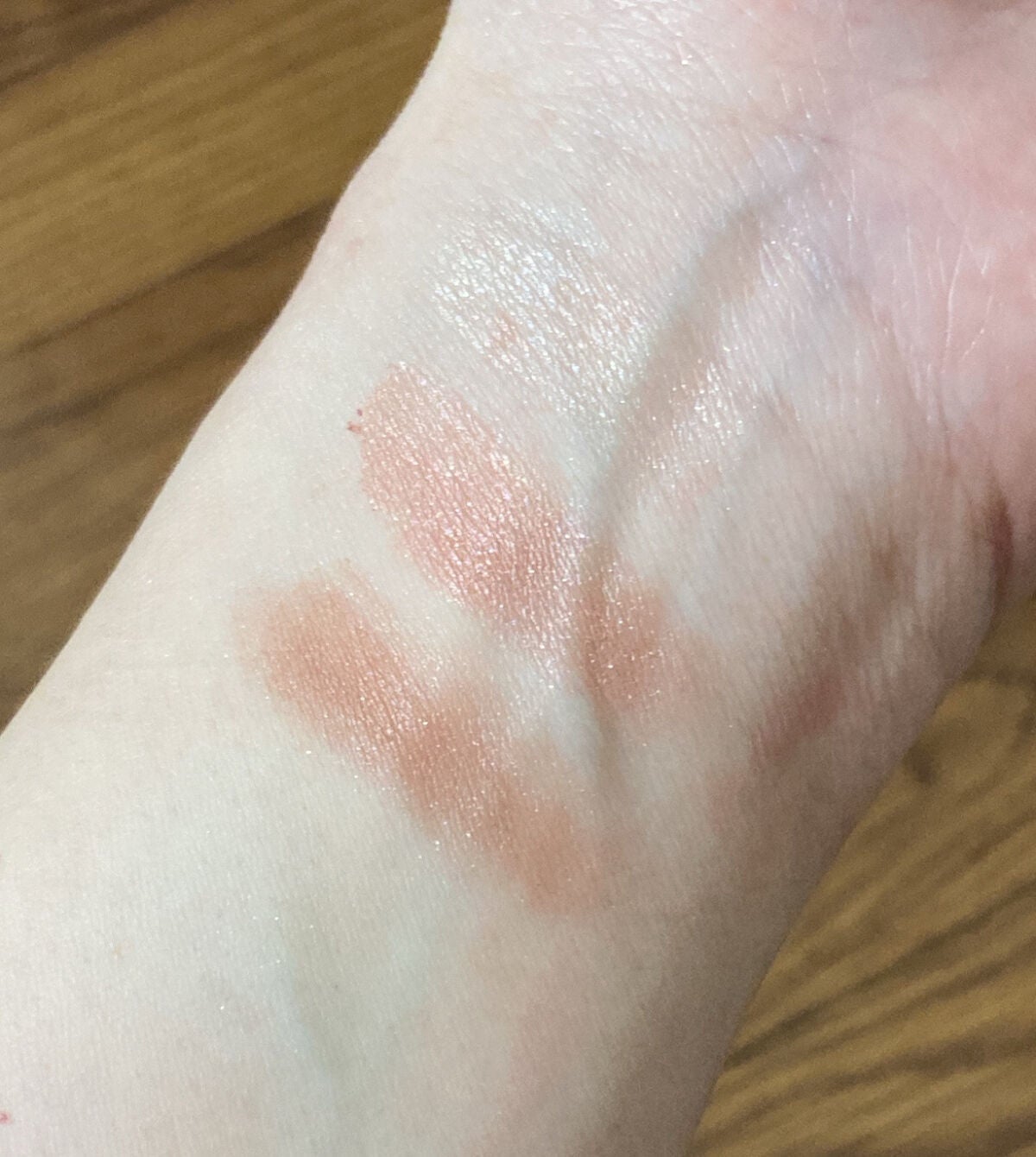 トーンアップアイシャドウ/CEZANNE/アイシャドウパレットを使ったクチコミ(4枚目)