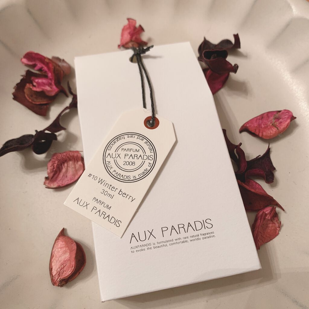 オードパルファム #10 Winter berry 〔ウィンター ベリー〕/AUX PARADIS/香水(レディース)を使ったクチコミ(3枚目)