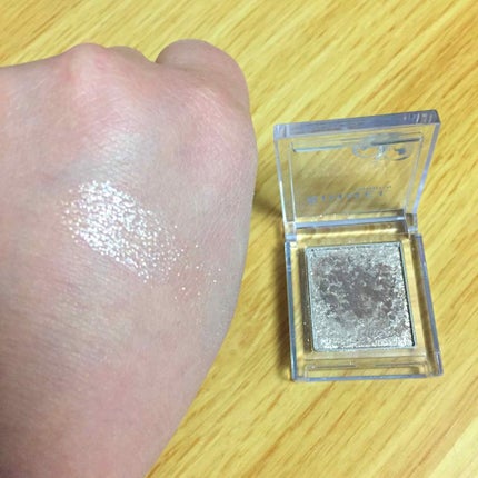 プリズム パウダーアイカラー/リンメル ロンドン/単色アイシャドウを使ったクチコミ(1枚目)