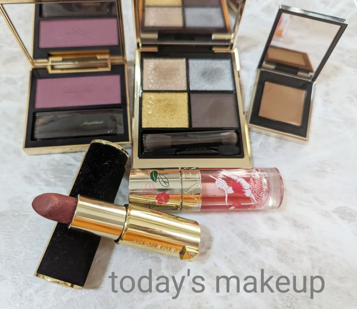 トーン タッチ アイズ/SUQQU/単色アイシャドウを使ったクチコミ(1枚目)