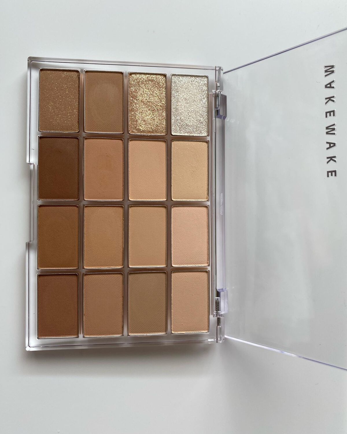 KANNIE on LIPS 「WAKEMAKESOFTBLURRINGEYEPALETTE0..」(2枚目)