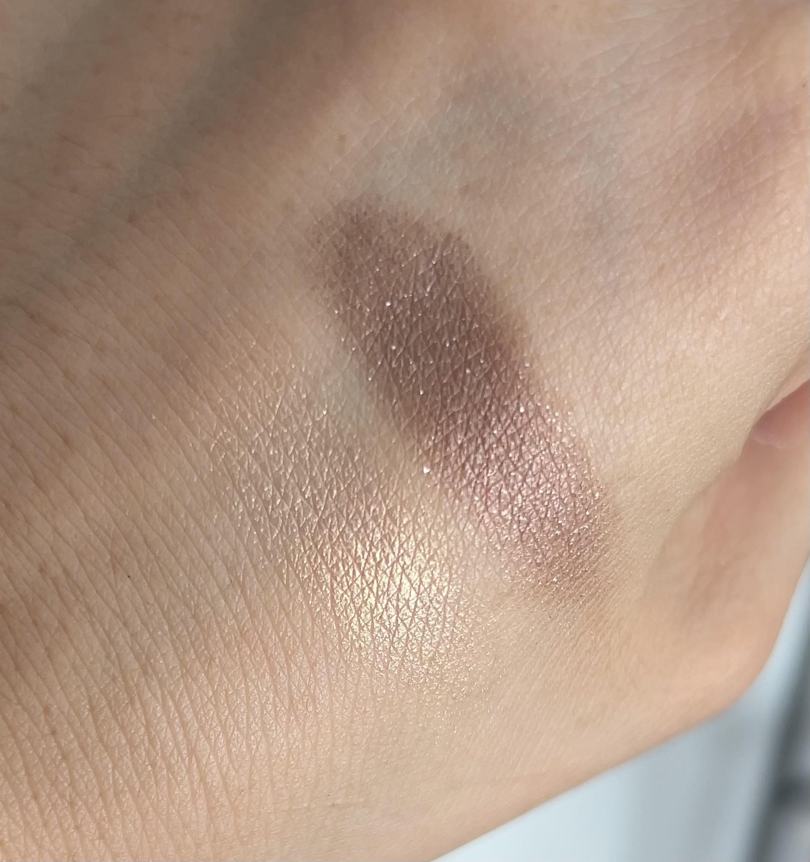 シャドーカスタマイズ/MAJOLICA MAJORCA/単色アイシャドウを使ったクチコミ（3枚目）