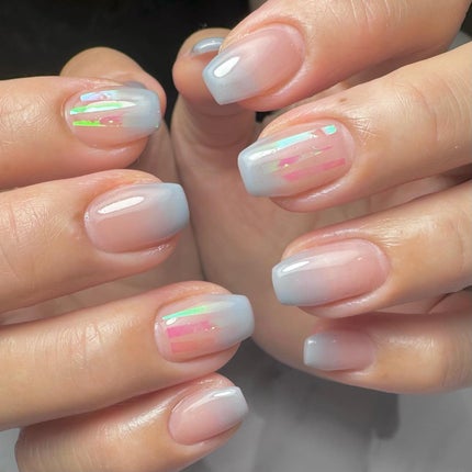 #水色ネイル,#グラデーションネイル,#オーロラネイル,#きれいめネイル,#大人ネイル,#ブルーネイル,#シンプルネイル,#オフィスネイル,#韓国ネイル,#ワンホンネイル,#中華ネイル,#ちゅるんネイル,#うるうるネイルのネイルデザイン