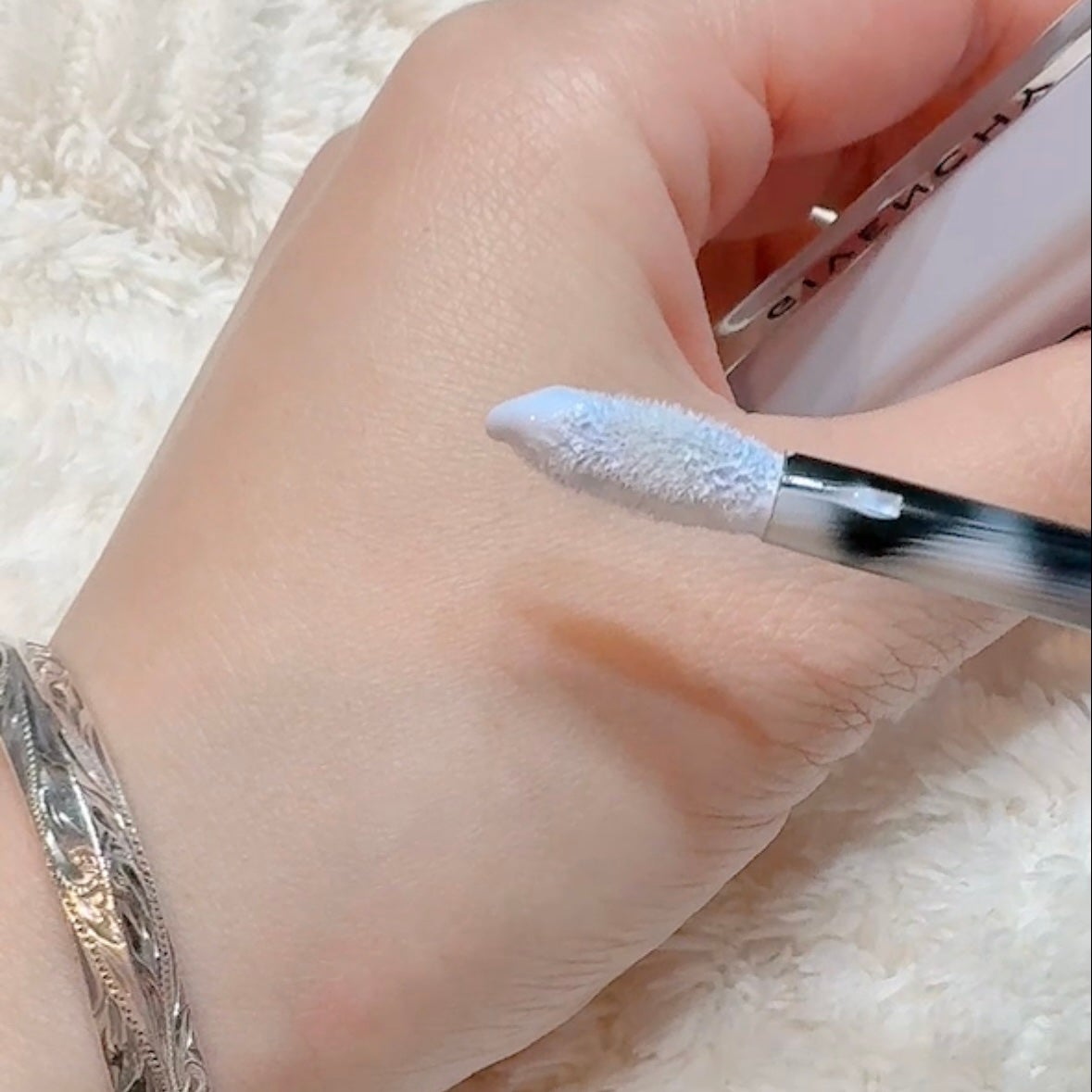 プリズム・リーブル・スキンケアリング・コレクター/GIVENCHY/化粧下地を使ったクチコミ(3枚目)