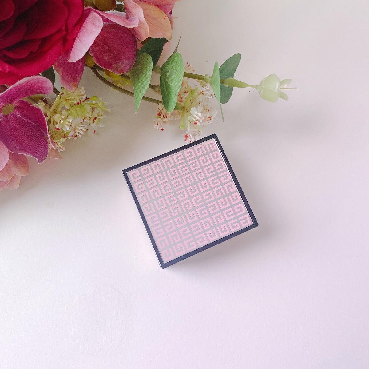 プリズム・リーブル・ハイライター(フォール コレクション 2022)/GIVENCHY/パウダーハイライトを使ったクチコミ(5枚目)