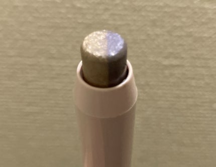 デュアル カラー スティック/DAISY DOLL by MARY QUANT/スティックアイシャドウを使ったクチコミ(4枚目)