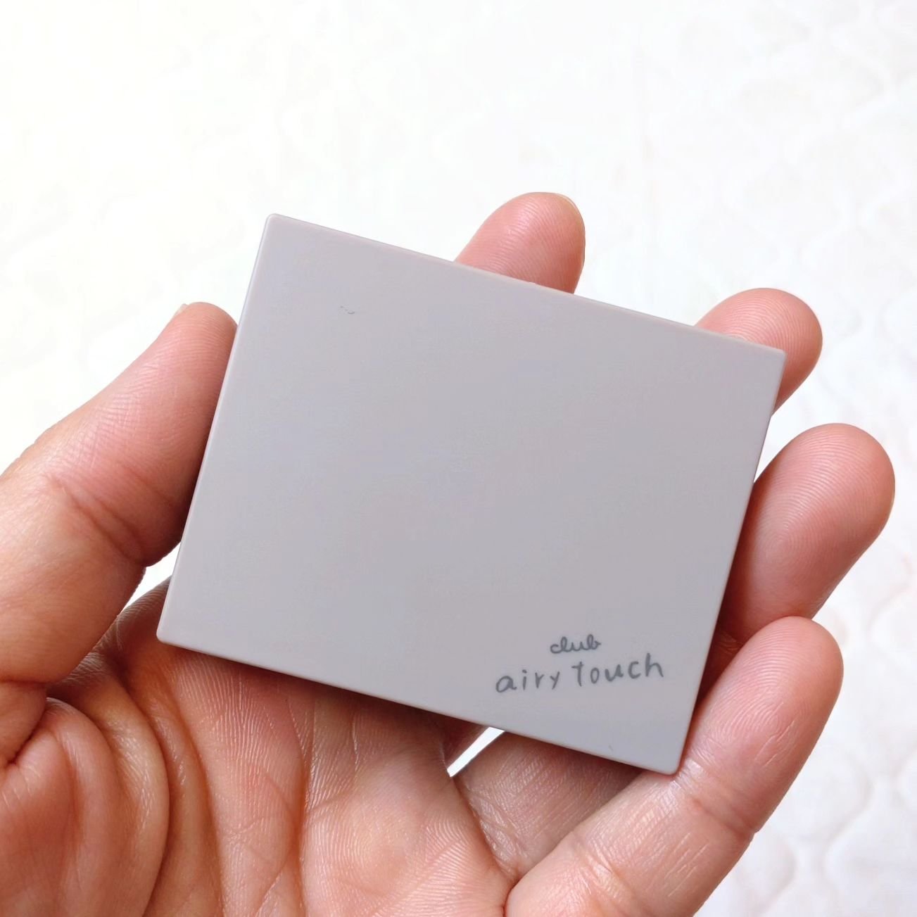 エアリータッチ デュアルニュアンサー/クラブ/パウダーハイライトを使ったクチコミ（2枚目）