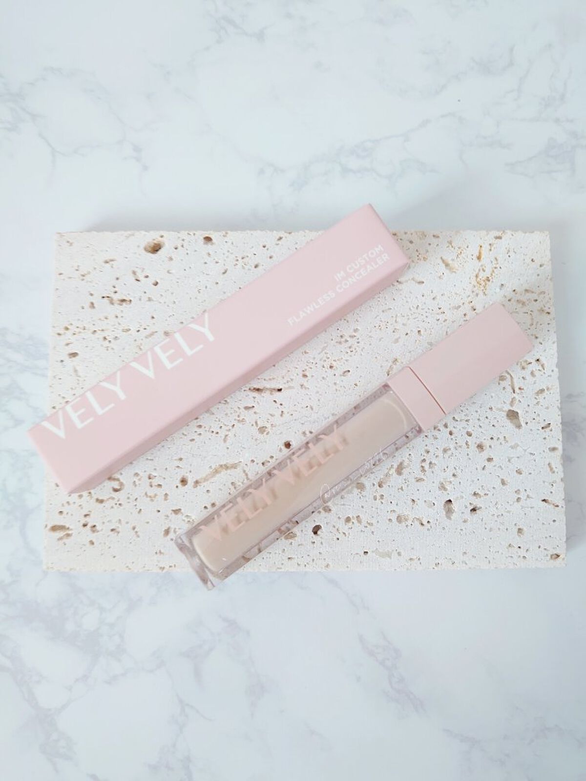 アイエムカスタム フローレスコンシーラー/VELY VELY/リキッドコンシーラーを使ったクチコミ（1枚目）