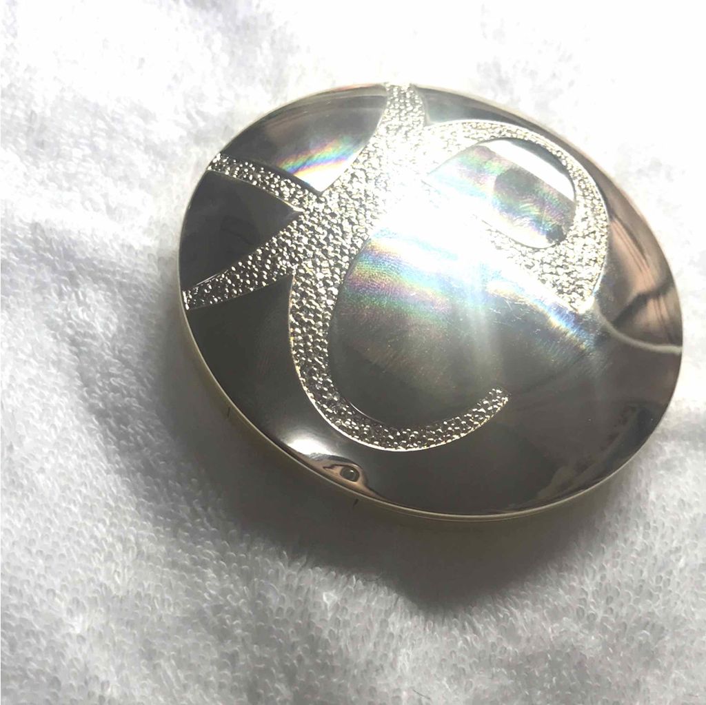 ラ プードル オートニュアンス/Elégance/プレストパウダーを使ったクチコミ（1枚目）