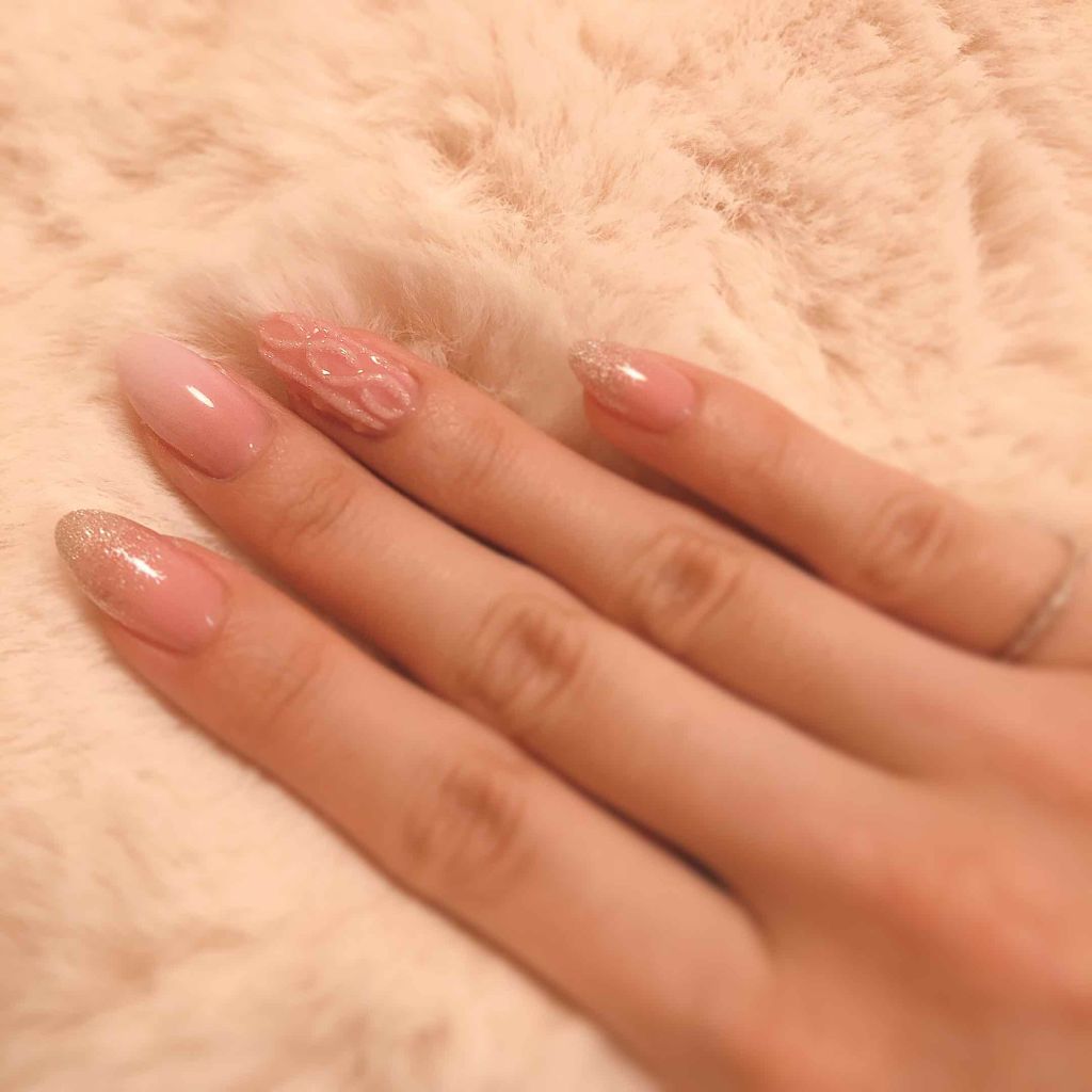 ooo__84 on LIPS 「もう年末ですね🥰今日は今までした#冬ネイルで特にお気に入りのも..」(4枚目)