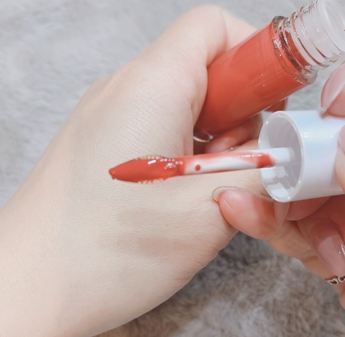 ミネラルカラーセラム/ONLY MINERALS/リップグロスを使ったクチコミ（2枚目）