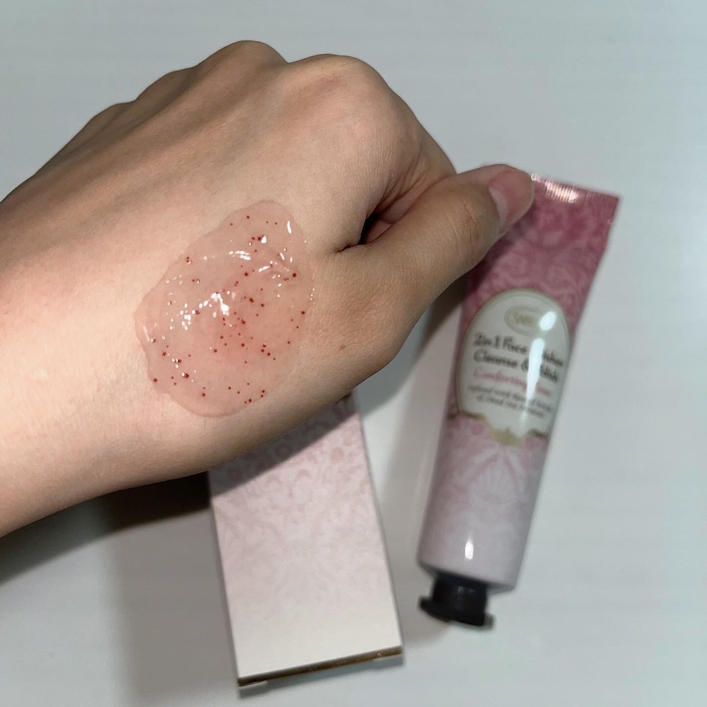 フェイスポリッシャー コンフォーティング・ローズ/SABON/スクラブ・ゴマージュを使ったクチコミ(3枚目)