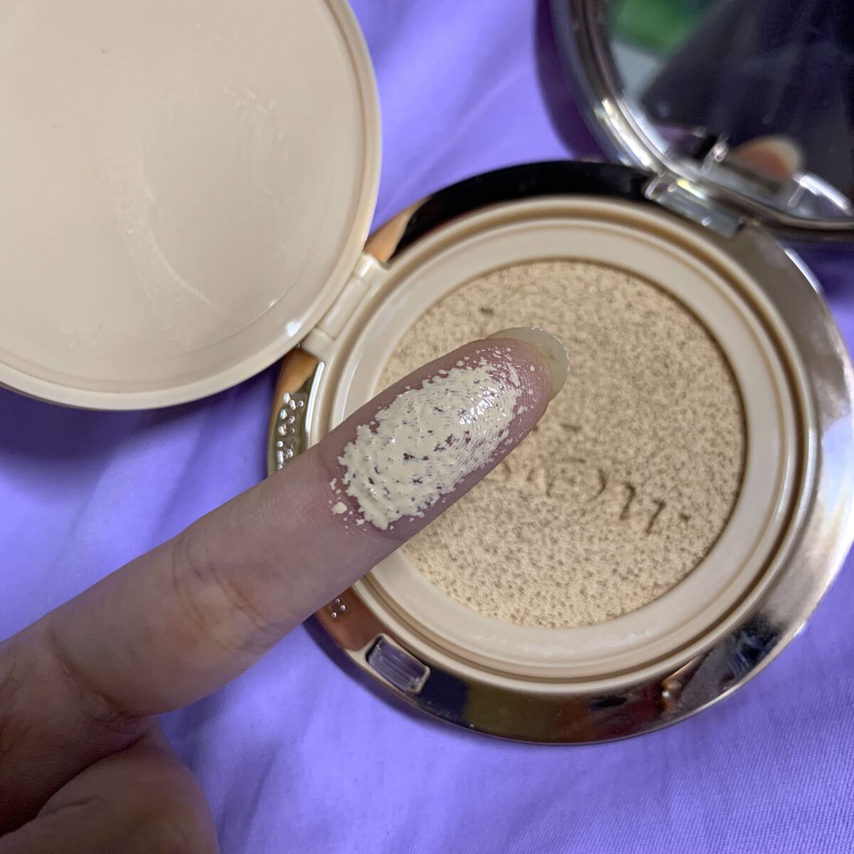 プロテーラービーグロウクッション ニュークラス/espoir/クッションファンデーションを使ったクチコミ（2枚目）