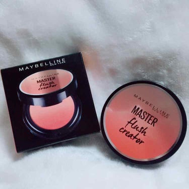 

★  MAYBELLINE  NY
     MASTER  Flush  creator
     Color:  NEXT  TO  NUDE

まずはなんといっても、この見た目！！！
綺麗なグ