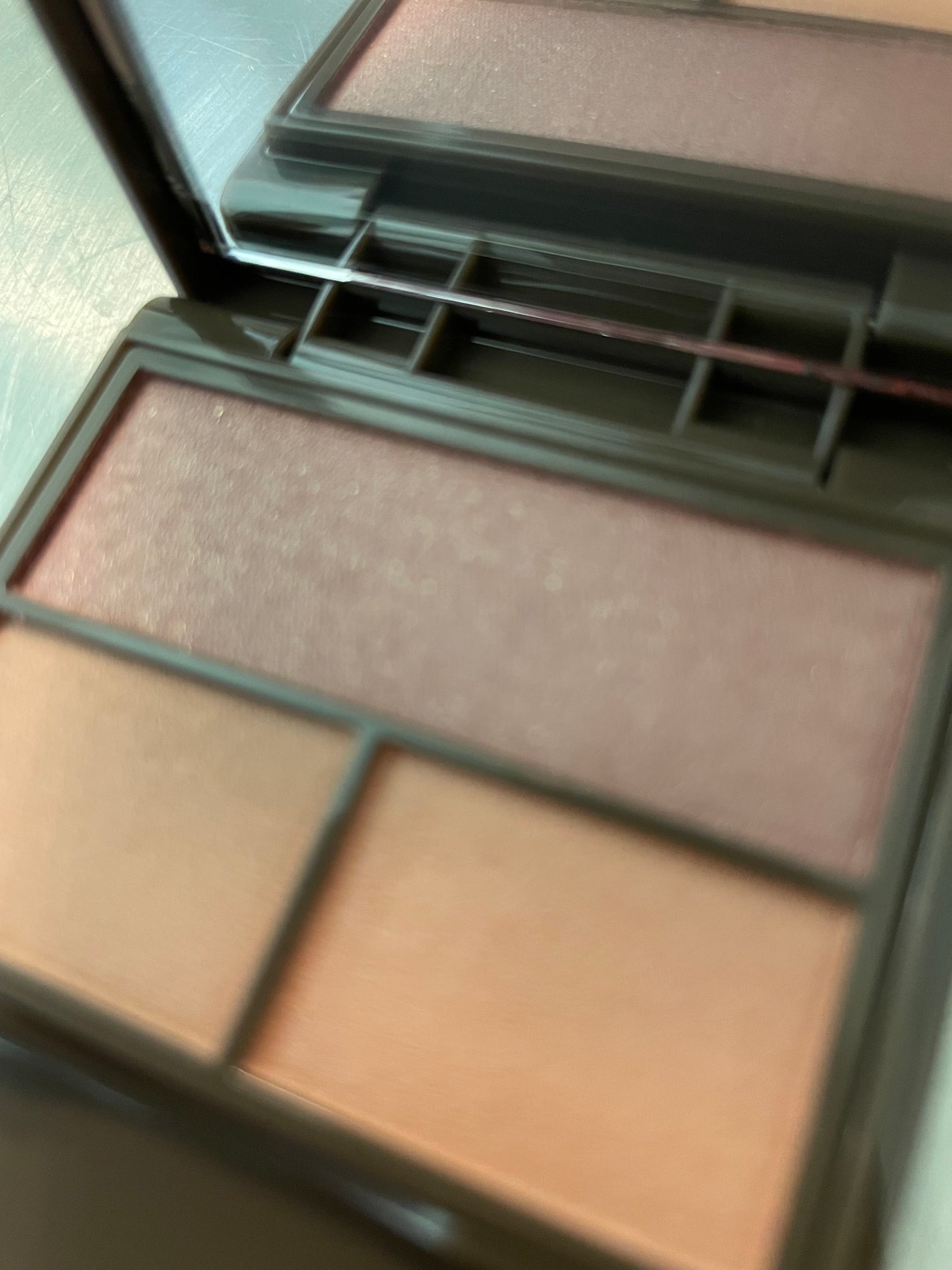 フーミー マルチアイブロウパウダー/WHOMEE/パウダーアイブロウを使ったクチコミ(3枚目)