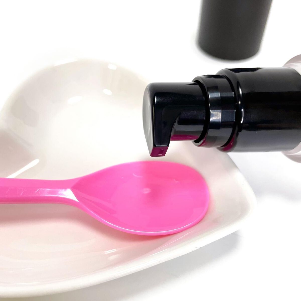 Chane on LIPS 「みずみずしく透明感ある肌へ【MISUZUSERUM(ミスズセラ..」(2枚目)