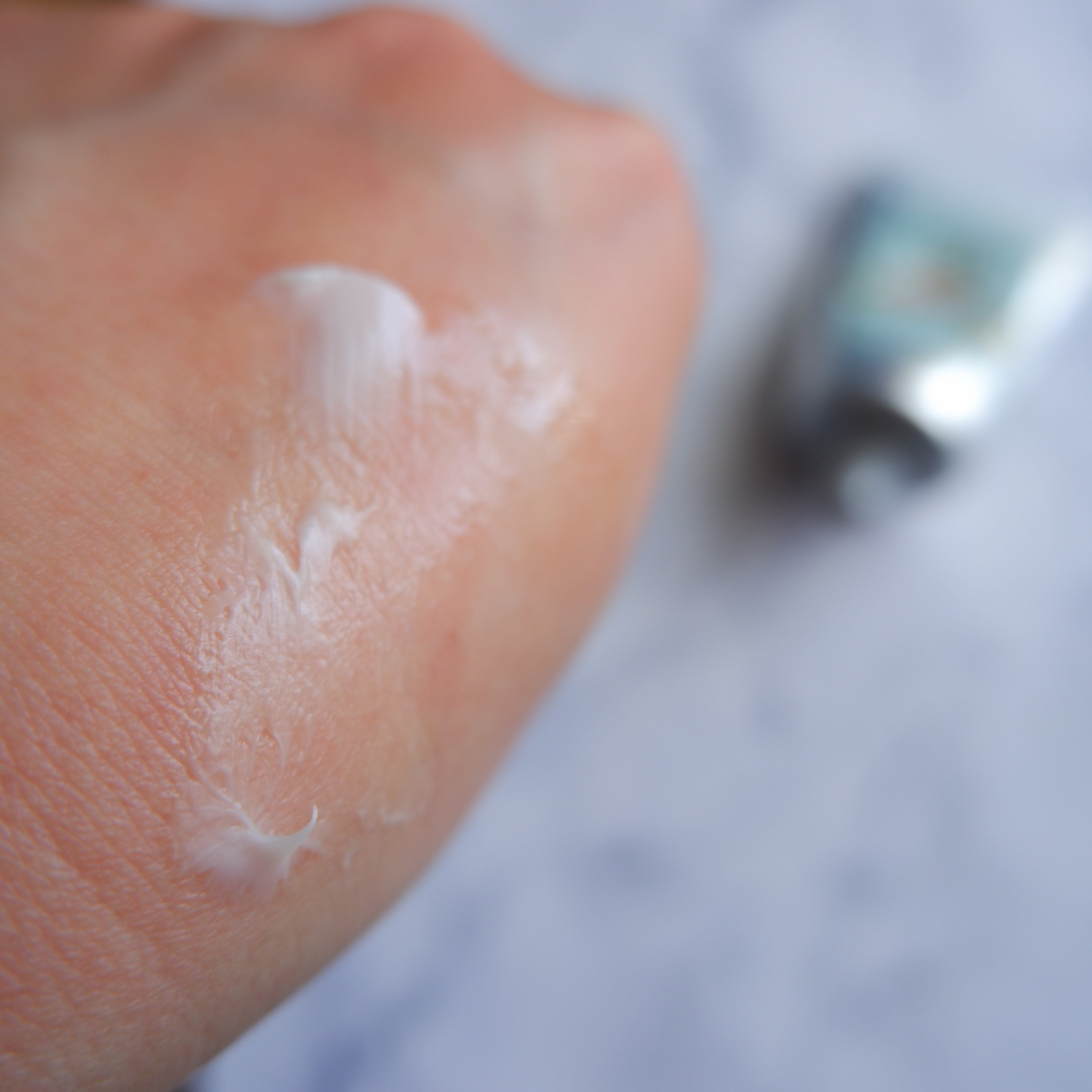 薬用足指さらさらクリーム/デオナチュレ/デオドラント・制汗剤を使ったクチコミ（3枚目）