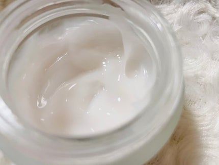 ローズウォーター スリーピングマスク/FEMMUE/フェイスクリームを使ったクチコミ(2枚目)