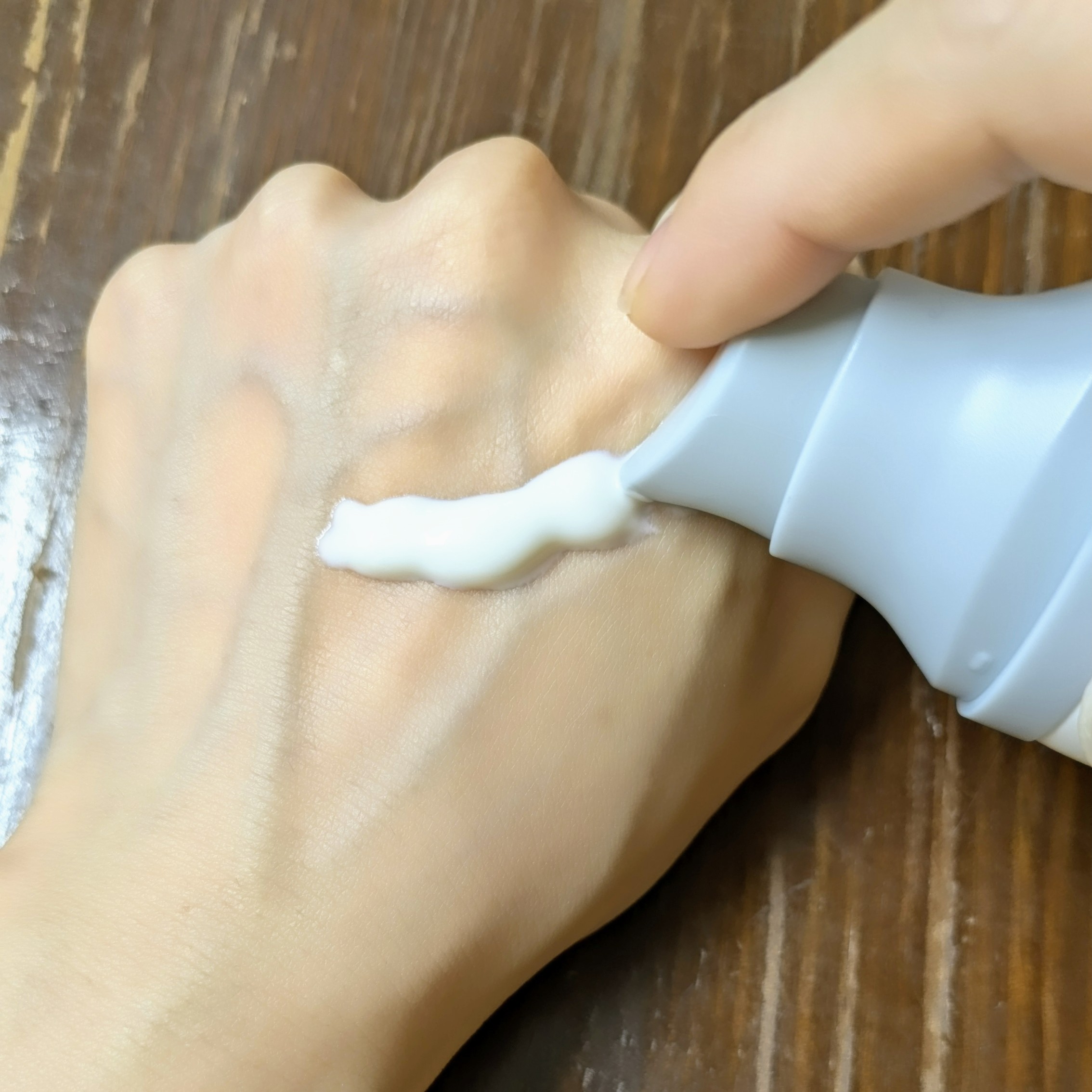 ヒアルーシカ ウォーターフィット サンセラム/SKIN1004/日焼け止めローションを使ったクチコミ（1枚目）