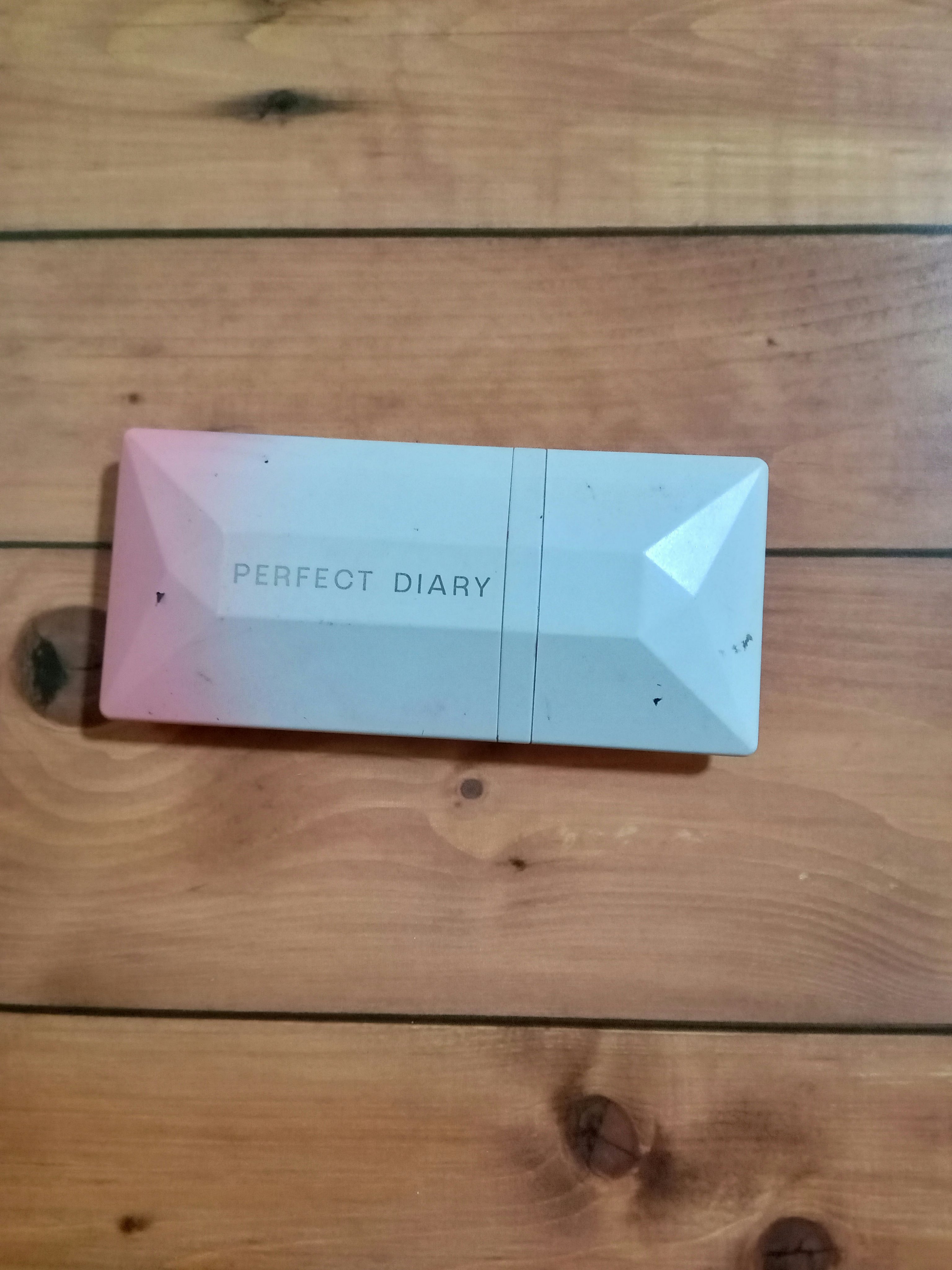 PERFECT DIARY (パーフェクトダイアリー) READ ME フローティングライト リップグロス/PERFECT DIARY/リップグロスを使ったクチコミ（1枚目）