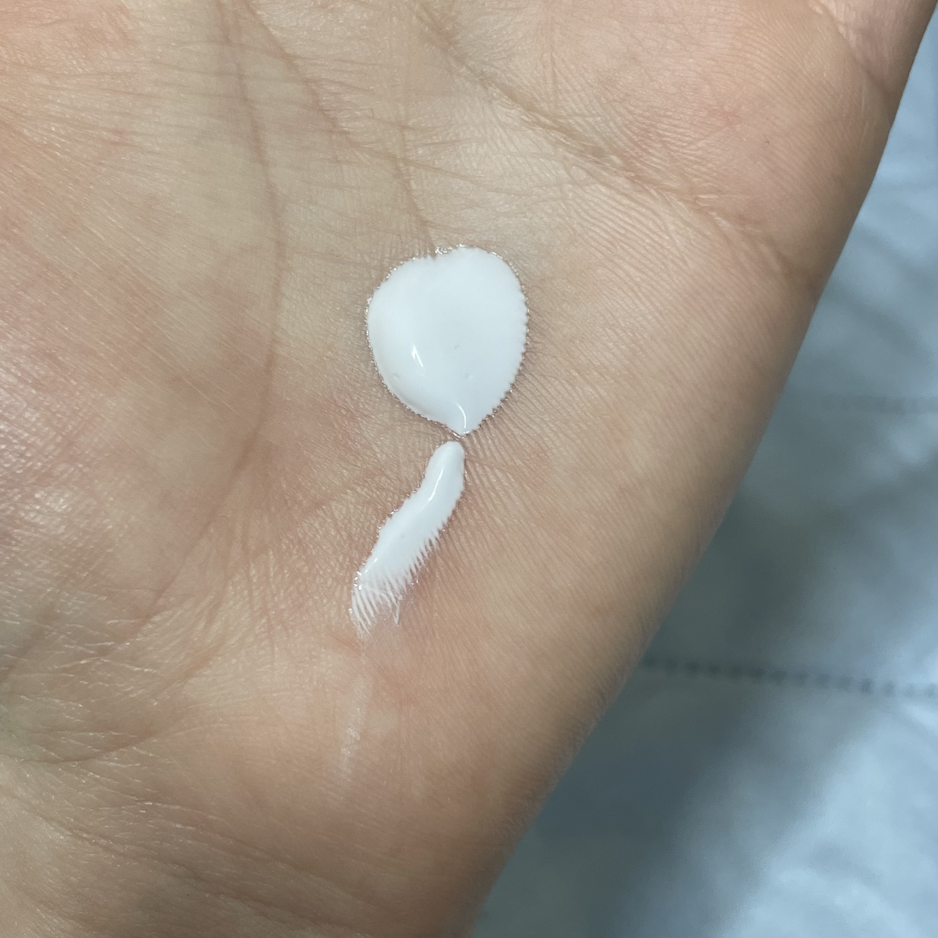 シークレットソルーションウェディングドレスピュアクリーム/It's skin/フェイスクリームを使ったクチコミ（2枚目）