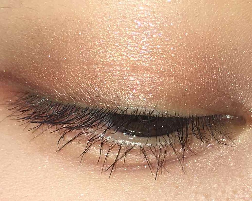 Mりん on LIPS 「今回はでか目アイメイクです^_^!私は丸目より横に長いスマート..」(2枚目)