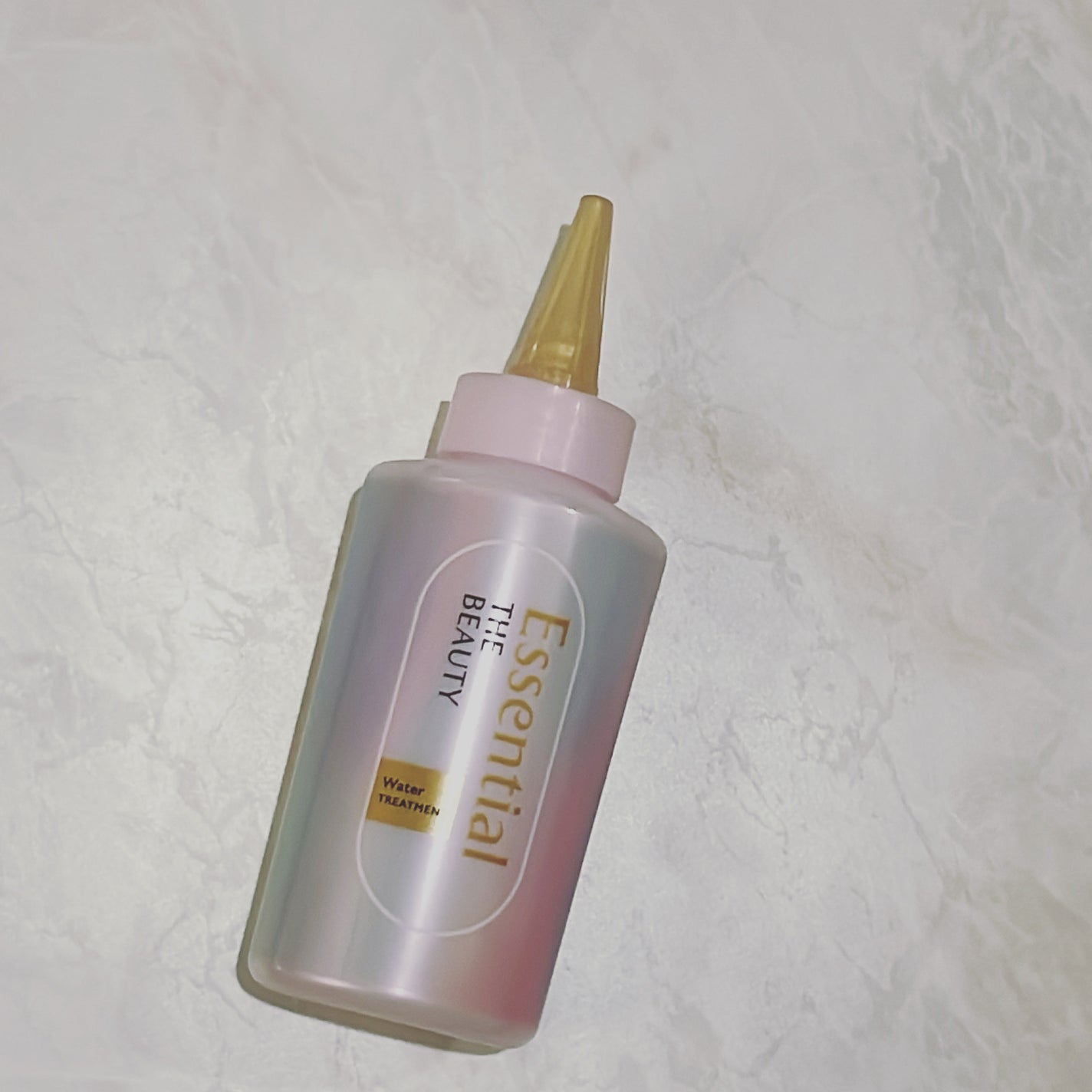 エッセンシャル プレミアム ウォータートリートメント EXスムース/エッセンシャル/アウトバストリートメントを使ったクチコミ(4枚目)