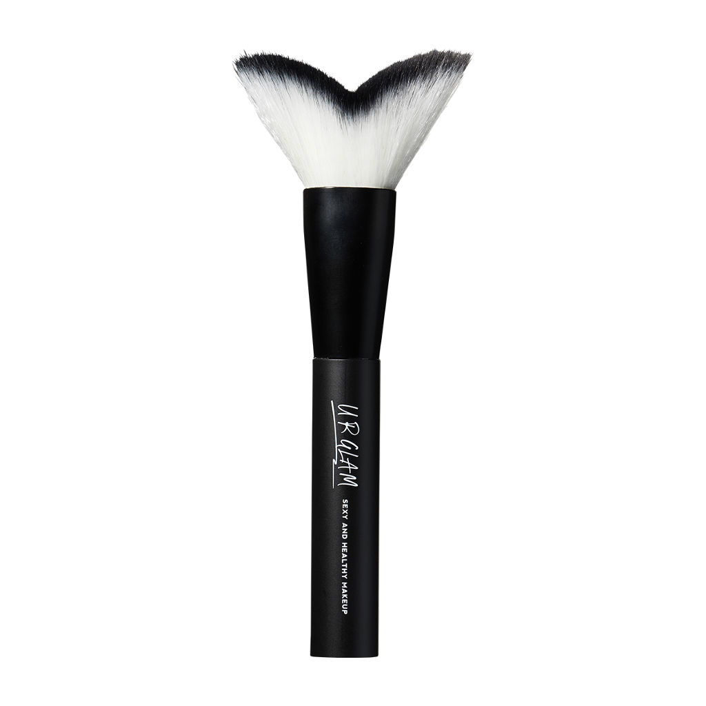 UR GLAM　V POWDER BRUSH（Vパウダーブラシ） / U R GLAM