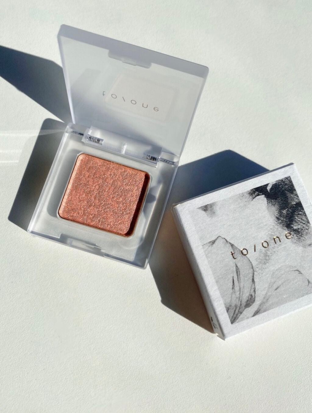 トーン ペタル アイシャドウ/to/one/アイシャドウパレットを使ったクチコミ(2枚目)