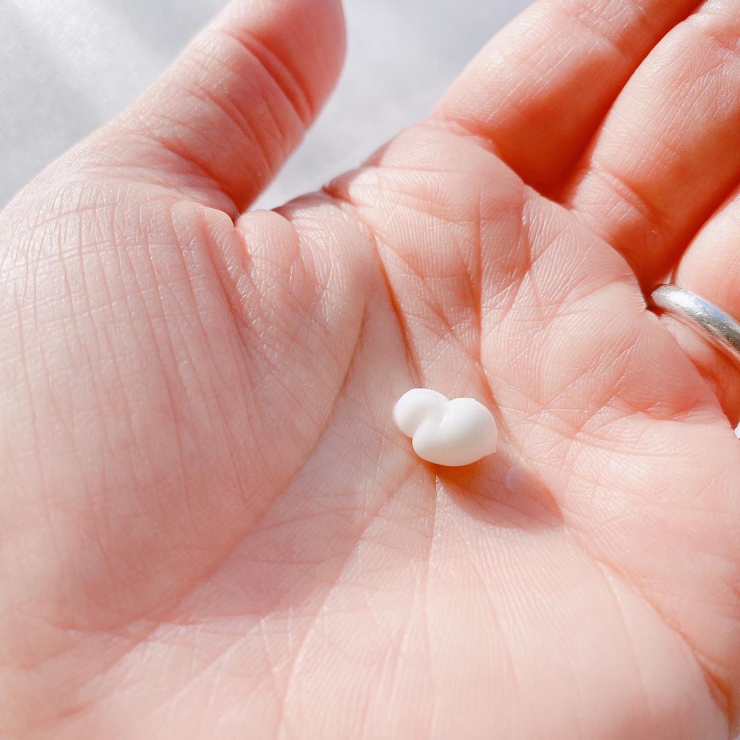 ディス モーメント ハンドケア/SUPEREGG /ハンドクリームを使ったクチコミ（3枚目）