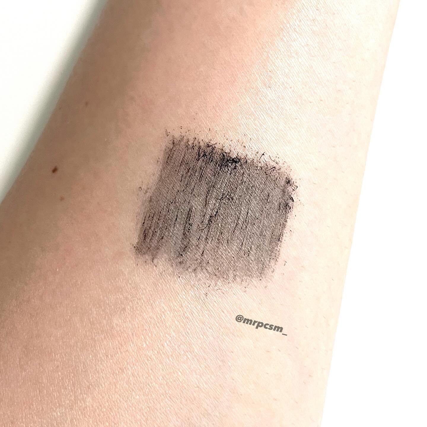 まつパ級 フィルム マスカラ (ロング&ボリューム)/FASIO/マスカラを使ったクチコミ（3枚目）