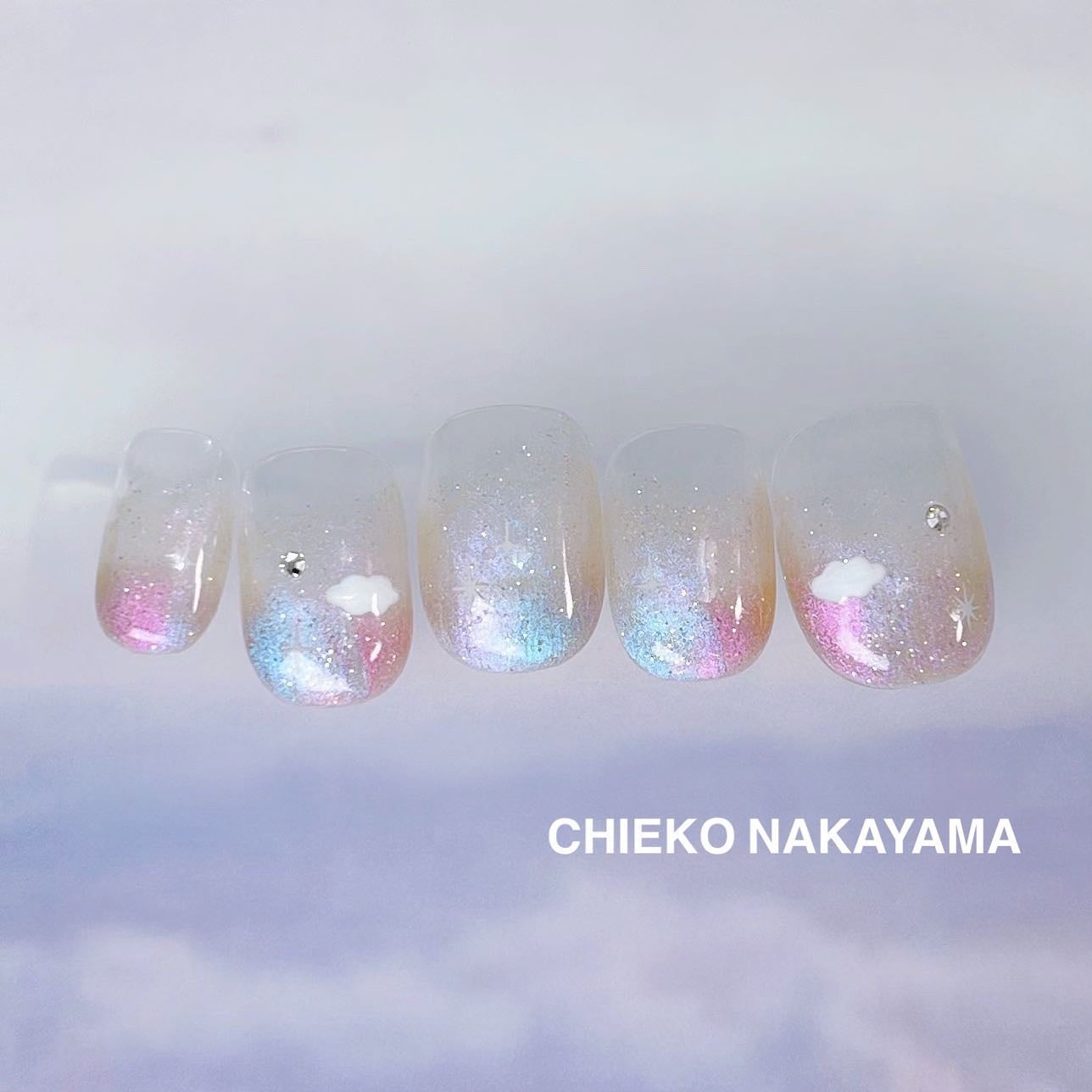 なかやまちえこ on LIPS 「Sky☁️365日ネイル315日め⠀⠀マグネットジェルは@ab..」(1枚目)