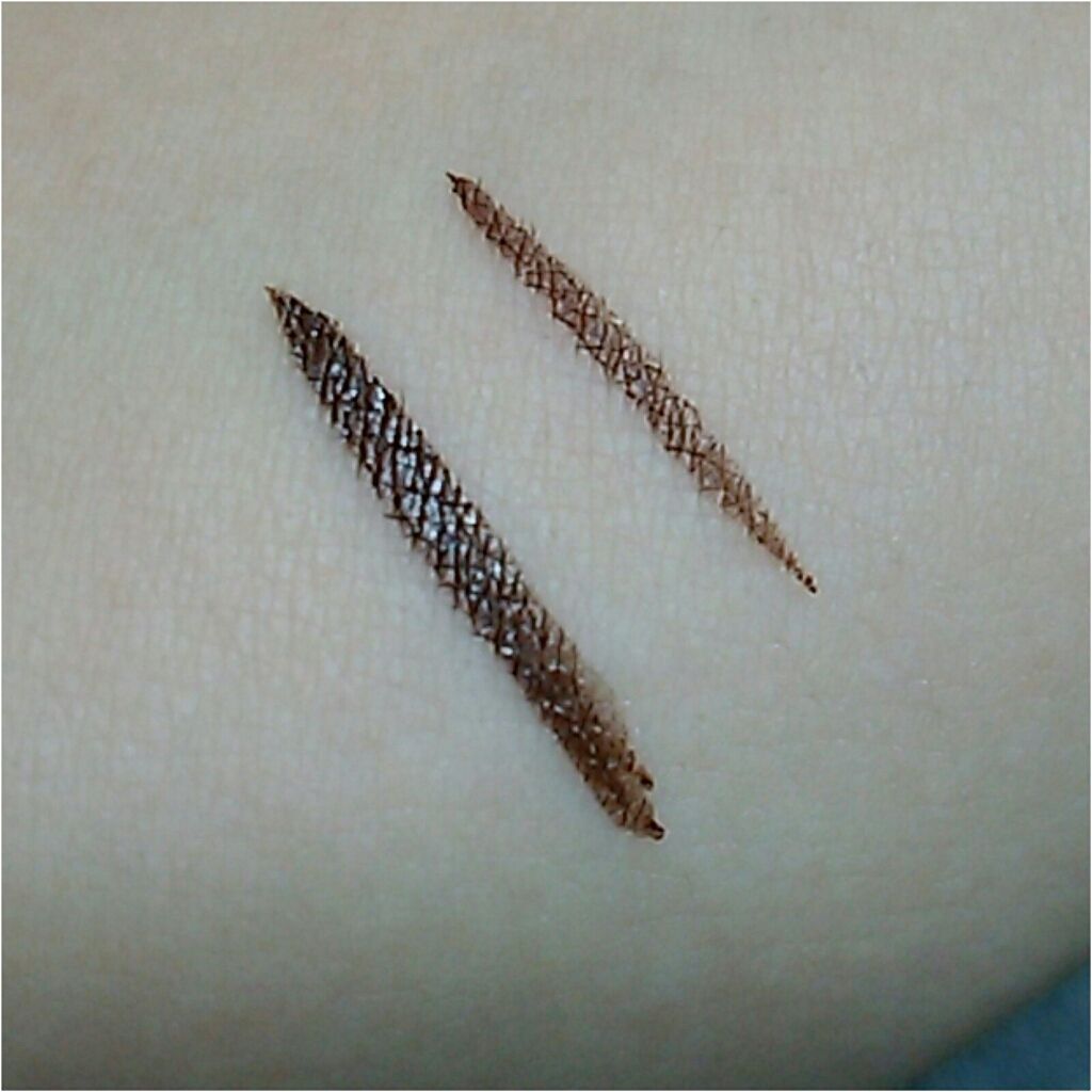 モテライナー リキッド/UZU BY FLOWFUSHI/リキッドアイライナーを使ったクチコミ（2枚目）