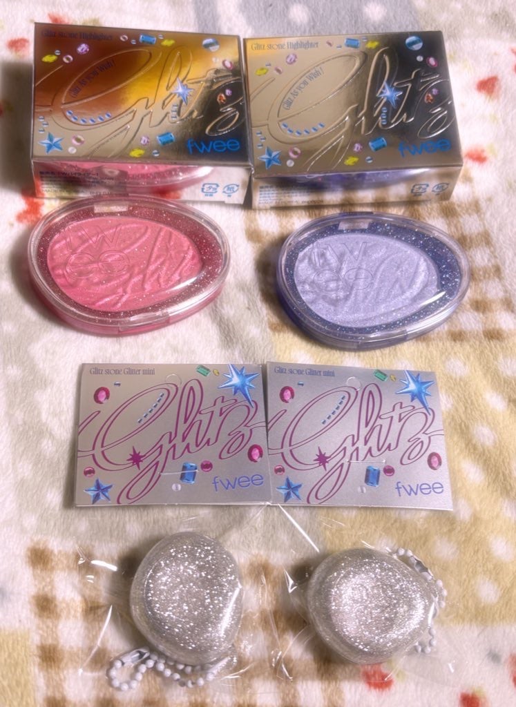 フィー グリッツストーンハイライター/fwee/パウダーハイライトを使ったクチコミ(1枚目)