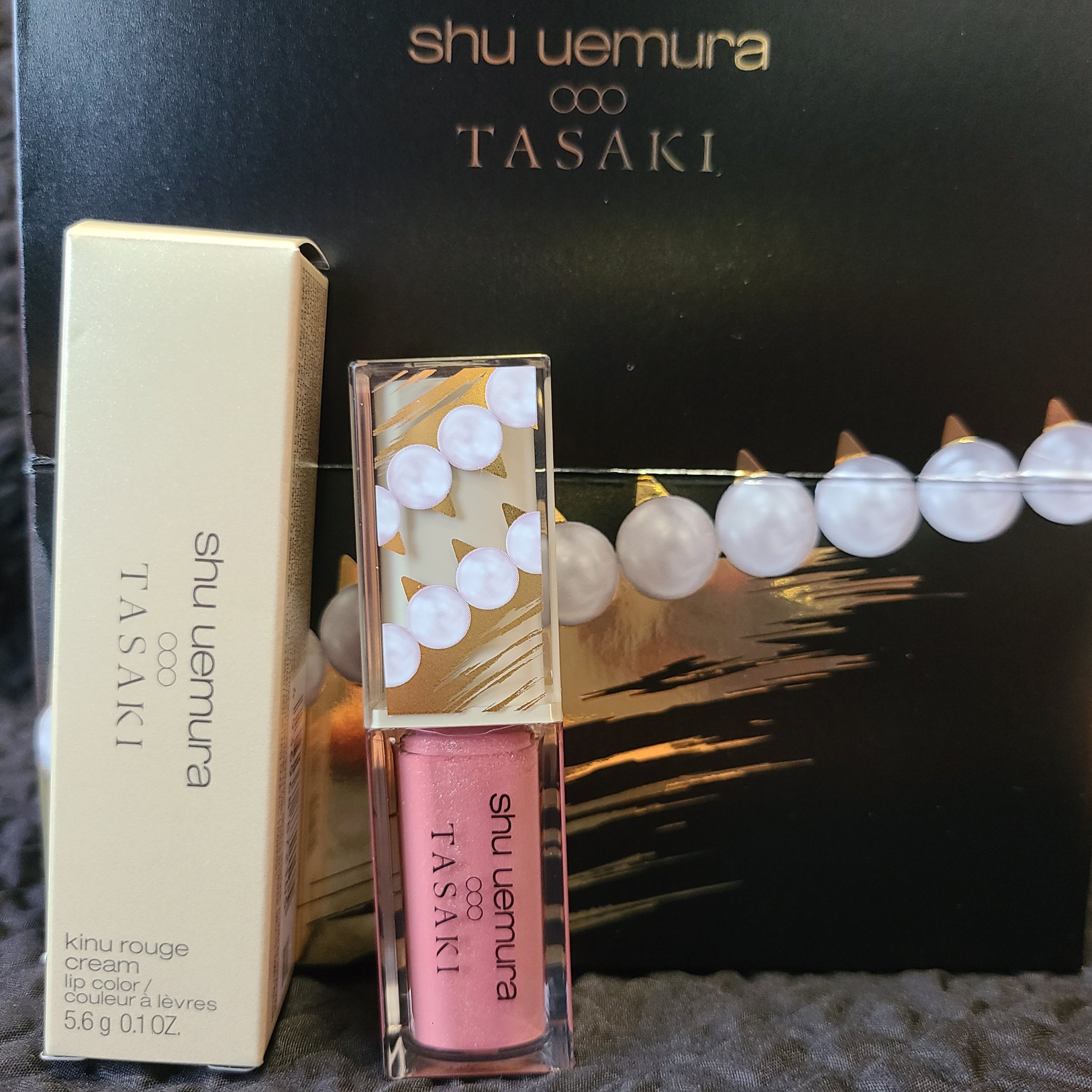 （旧）キヌルージュ クリーム BG01 ラウンド カット ヌード（限定色）/shu uemura/口紅を使ったクチコミ（2枚目）