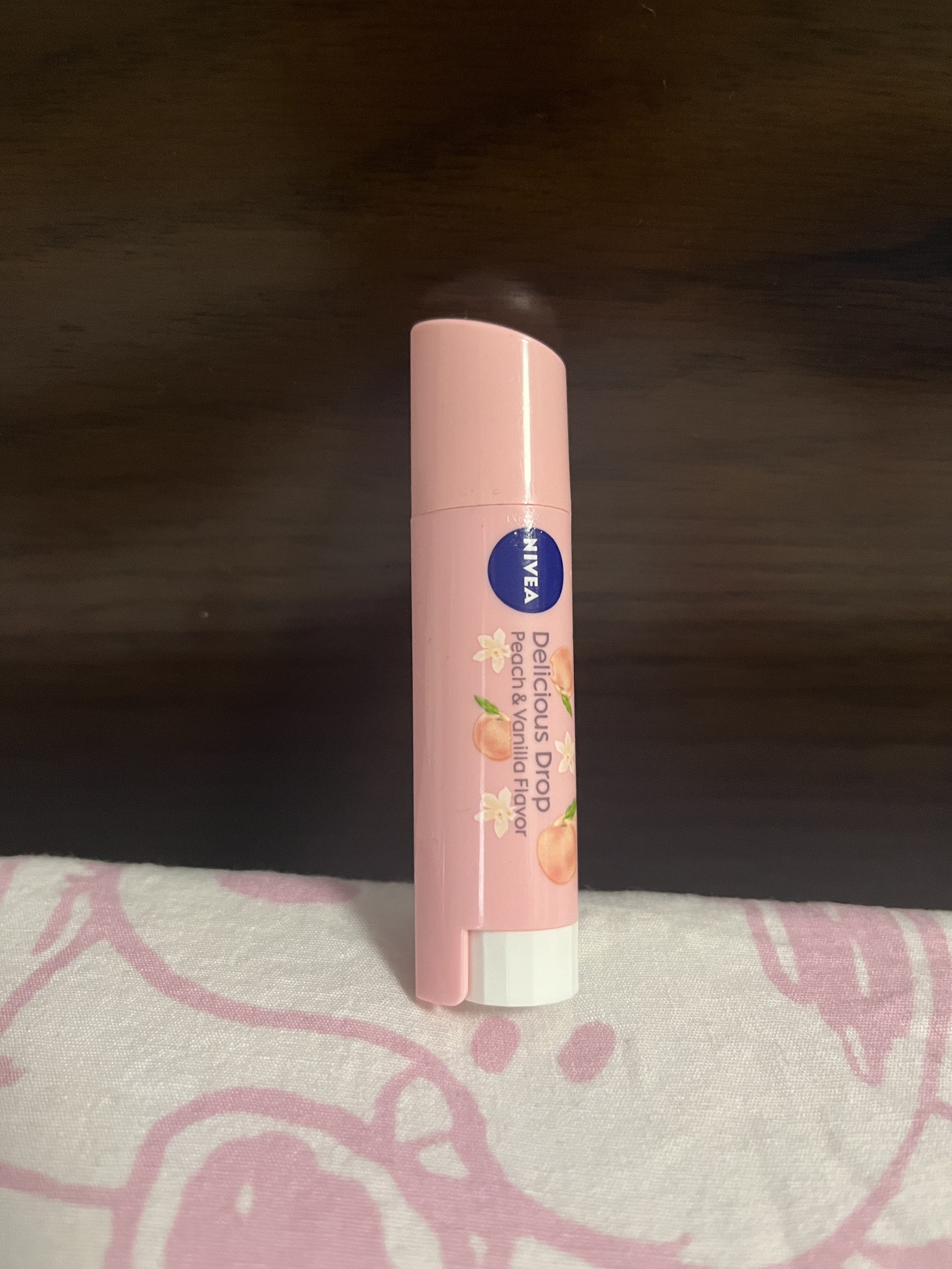 ニベア フレーバーリップ デリシャスドロップ ピーチの香り/ニベア/リップクリームを使ったクチコミ（1枚目）
