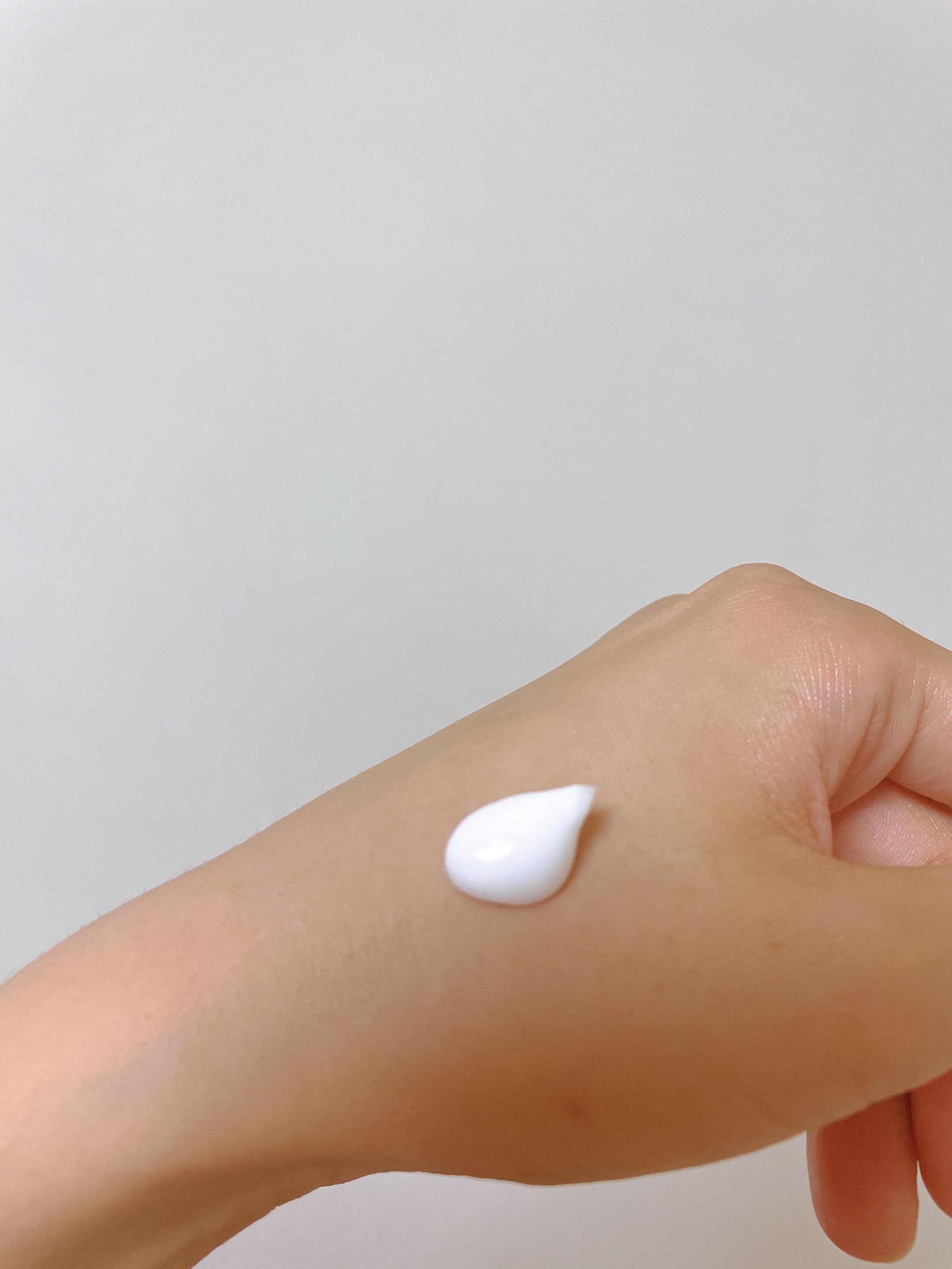 タイムエナジー  リフト コンプリートクリーム/メンソレータム/ボディクリームを使ったクチコミ（2枚目）