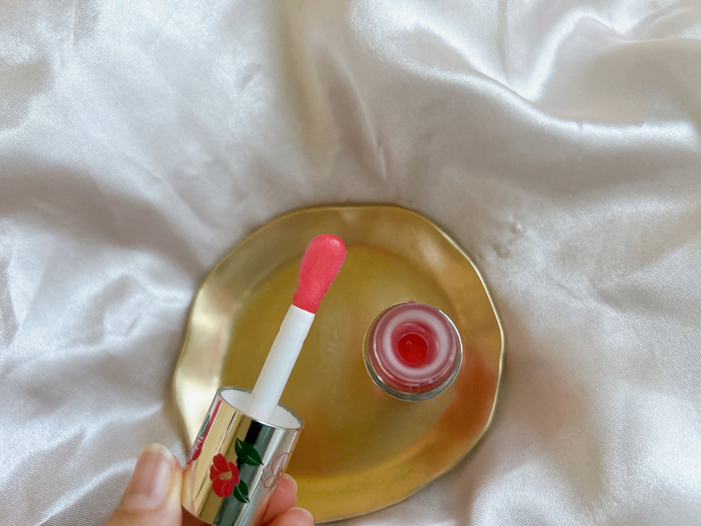 リップコンフォートオイル/CLARINS/リップグロスを使ったクチコミ(2枚目)