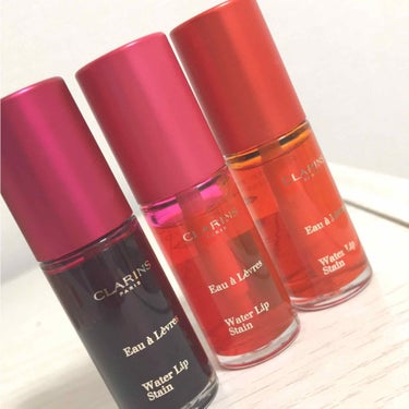 CLARINS
ウォーターリップ
左から04 、01 、02です！
04番は大人っぽいお色で、ぶどう！って感じの色味です（笑）

01番はピンクでパキッとした明るく可愛らしいお色になります！

02番は