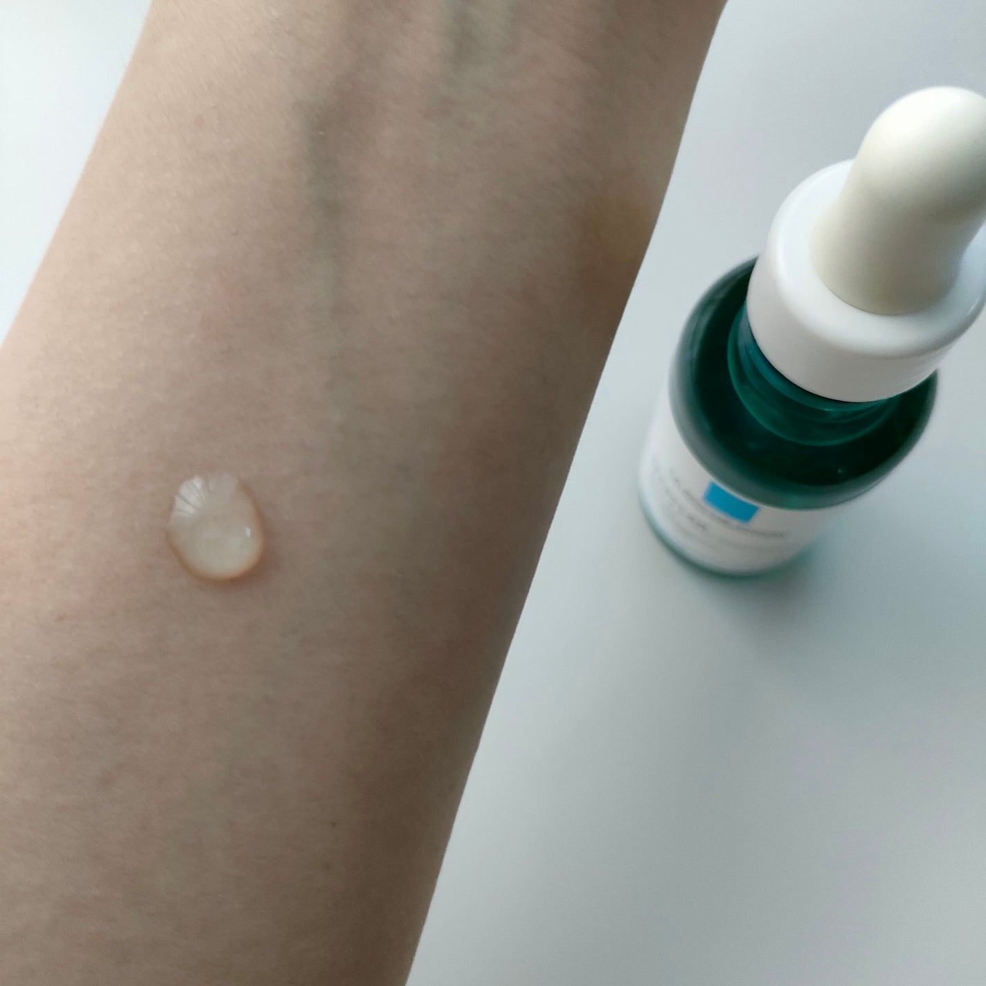 エファクラ ピールケア セラム/ラ ロッシュ ポゼ/美容液を使ったクチコミ(3枚目)