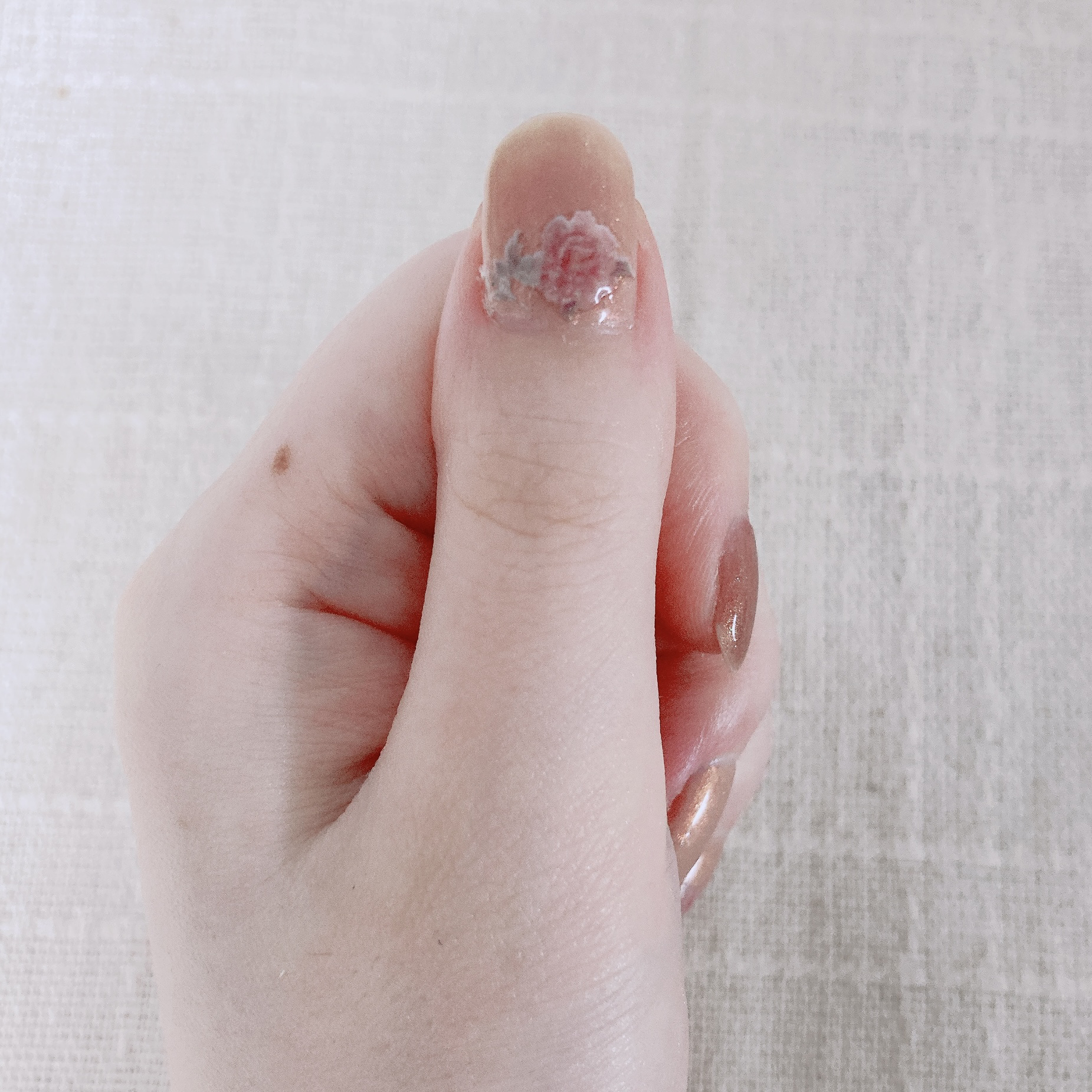 ネイルファンデーション/パラドゥ/マニキュアを使ったクチコミ（2枚目）