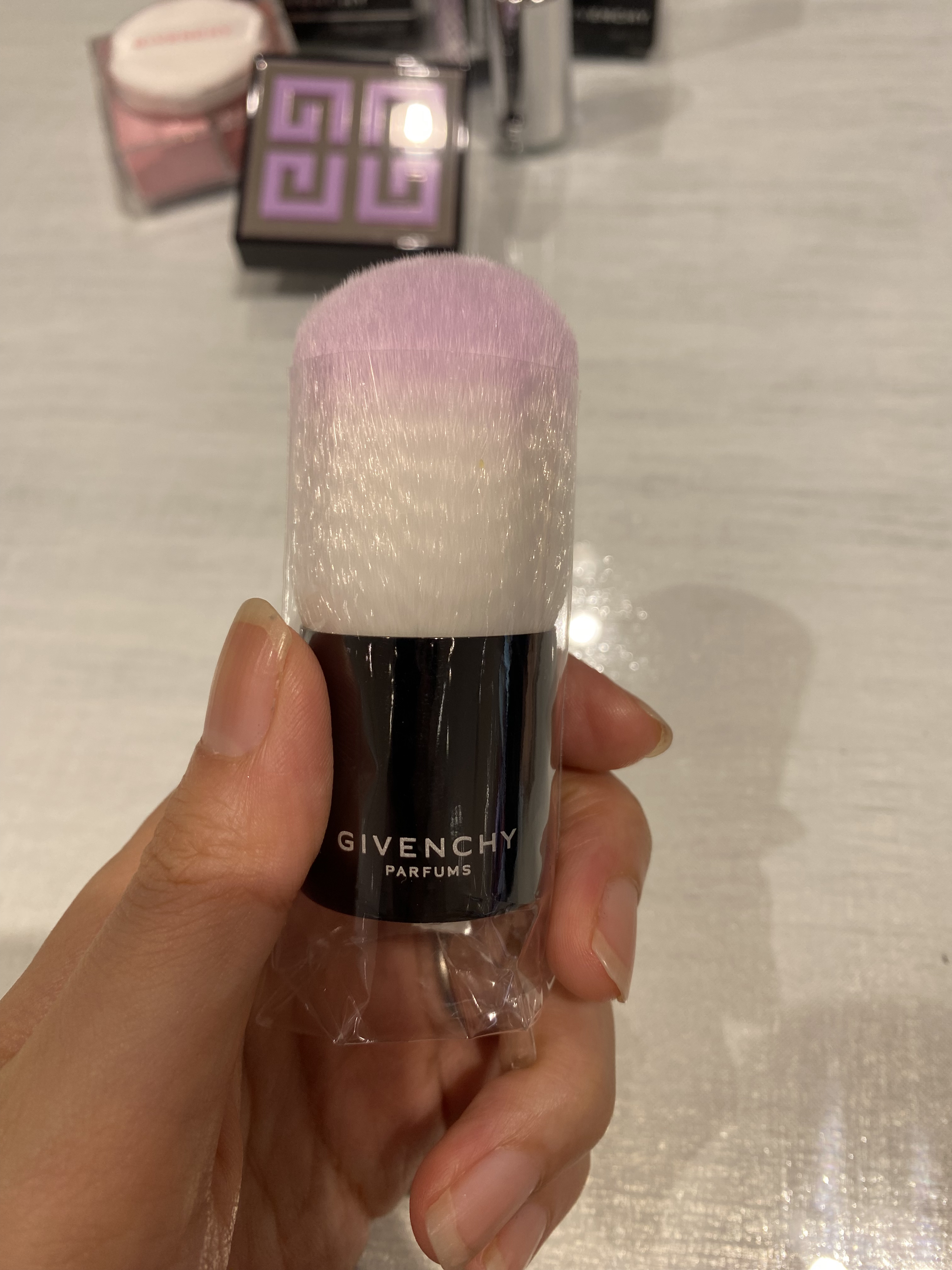 プリズム・リーブル・ブラッシュ/GIVENCHY/パウダーチークを使ったクチコミ（2枚目）