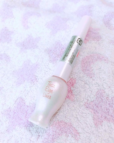 【ETUDE HOUSE ティアーアイライナー】



-------❁﻿ ❁﻿ ❁﻿--------------❁﻿ ❁﻿ ❁﻿-------


良い点🌸
・パケがかわいい.。♡
・筆が少し固めでぬ